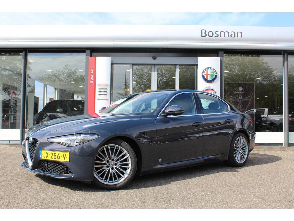 Alfa Romeo Giulia