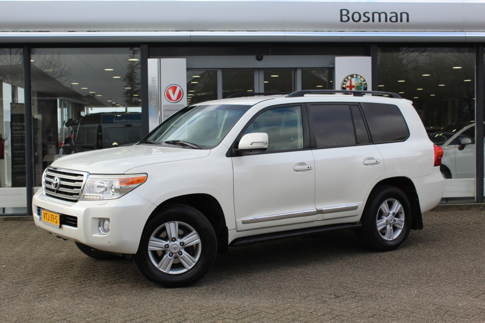 Toyota Land Cruiser